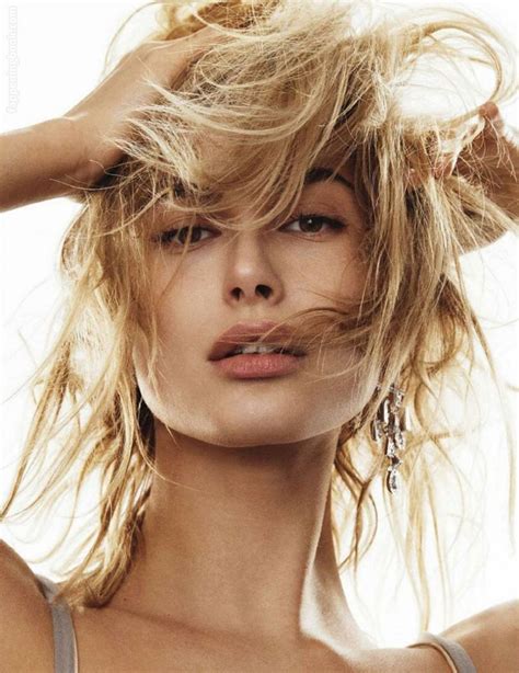 hailey baldwin nude|Hailey Baldwin Nude Photos & Videos